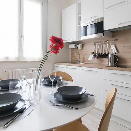 Italianway Easy - Maggi 6 B * Milánó